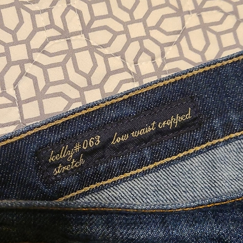 HP! Citizen's of Humanity "Kelly" Cropped Jeans - Picture 4 of 5